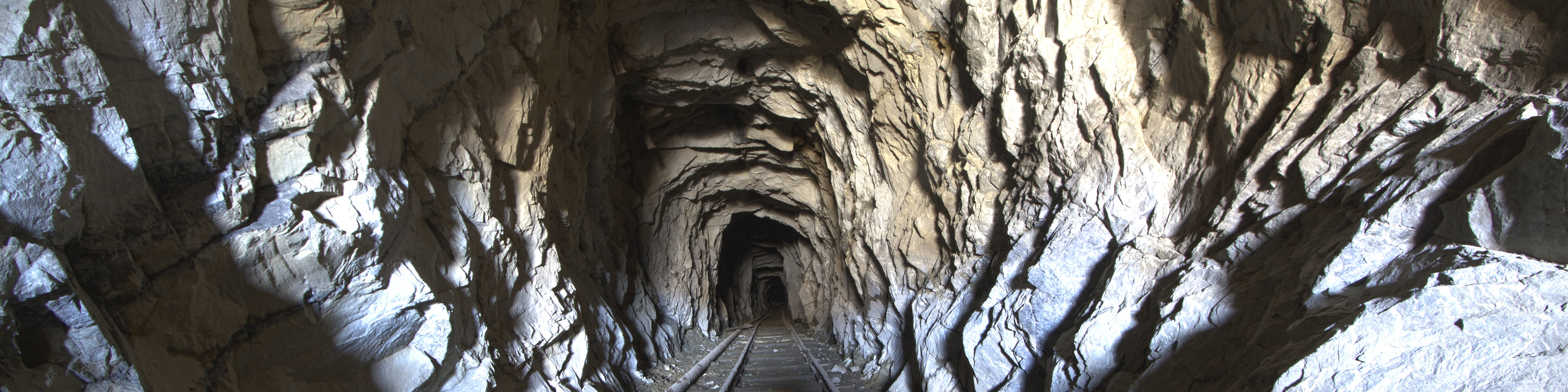 افزایش ۴ برابری حفاری شرکت تهیه و تولید مواد معدنی ایران