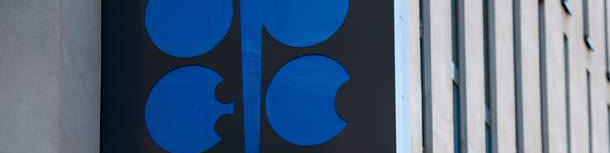 قیمت نفت با عدم پایبندی برخی کشورها به توافق اوپک کاهش یافت