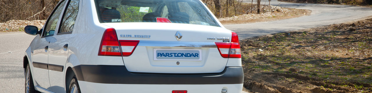 ایکس۹۰، داستان یک خانواده پرحاشیه