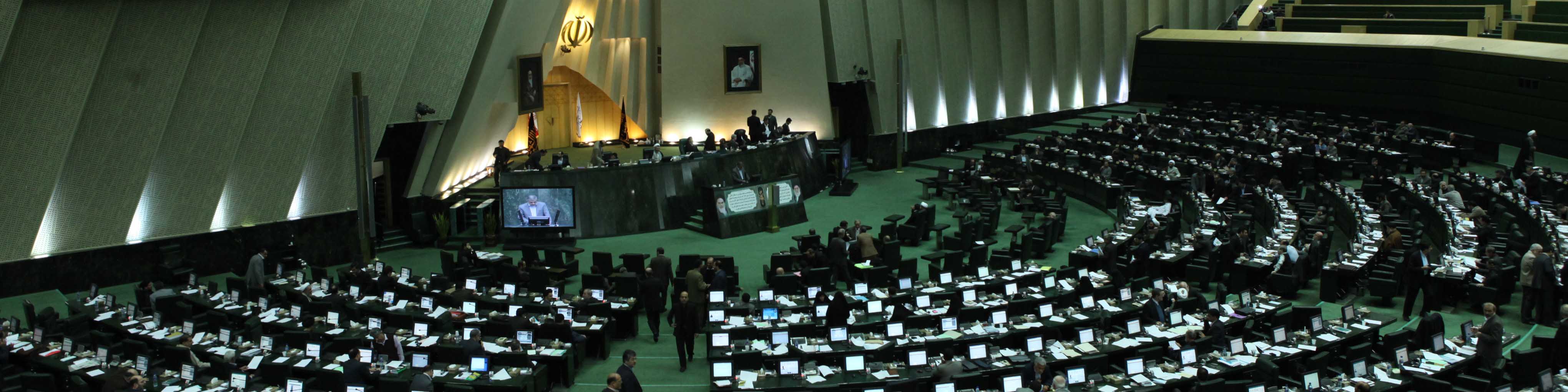 کمیسیون انرژی موافق افزایش قیمت و سهمیه‌بندی بنزین نیست