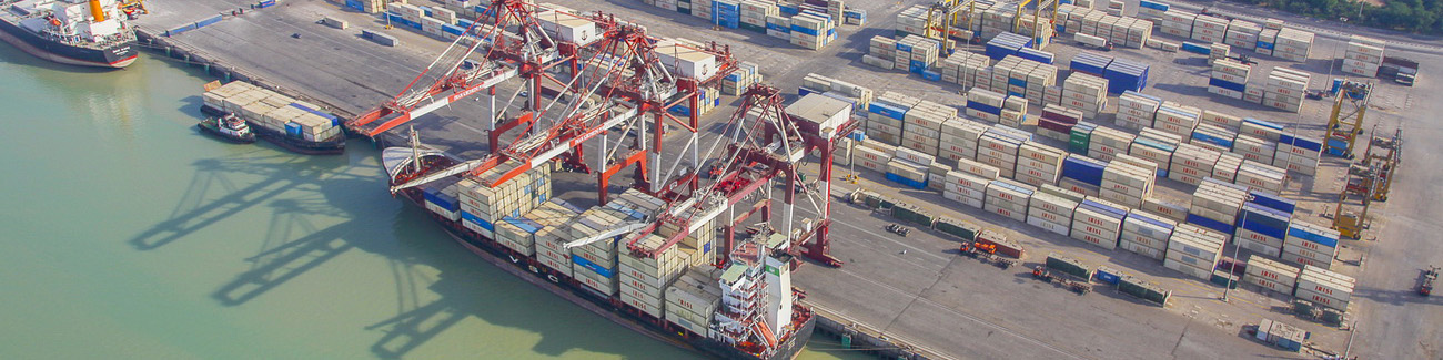 تخلیه و بارگیری ۱۹۴ میلیون تن کالا در بنادر ایران تا پایان دی